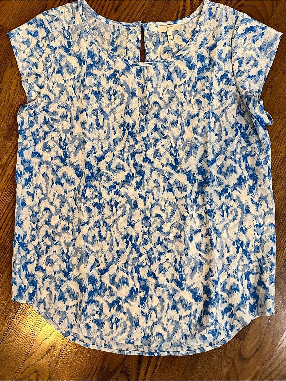Joie Abstract Print Blouse in Blue & White Size Medium Like New